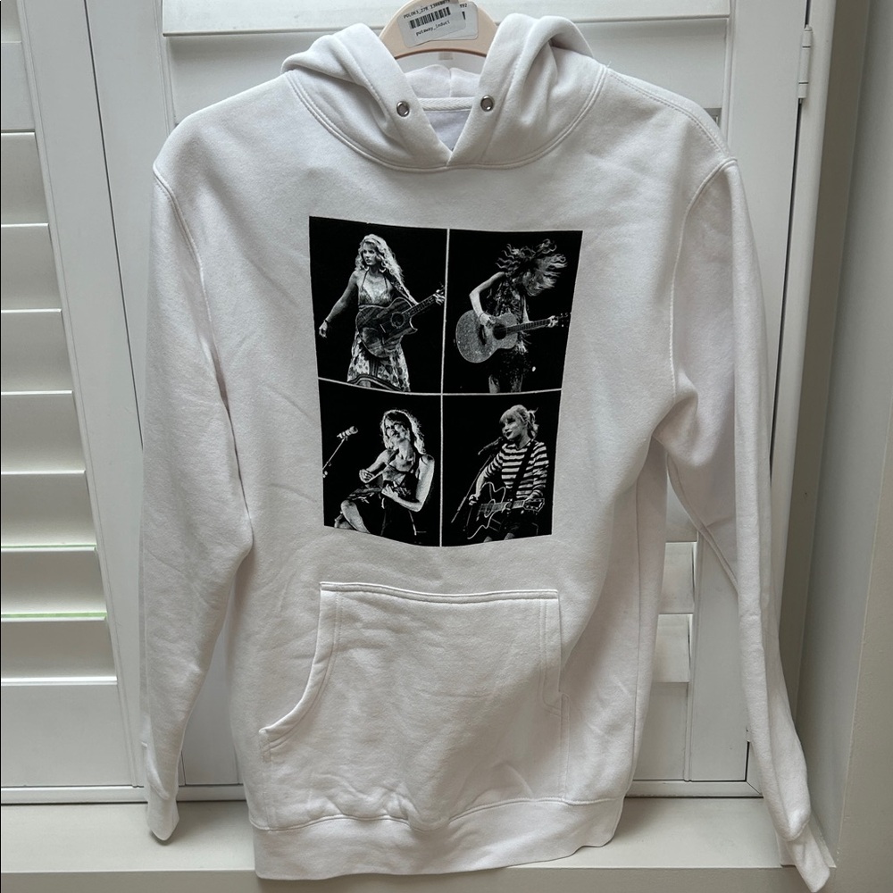 Taylor Swift Pullover Hoodie